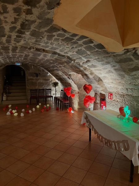 Heute bei uns eine Deutsch&Spanische Hochzeit im Gewölbekeller ❤️‍🔥💍